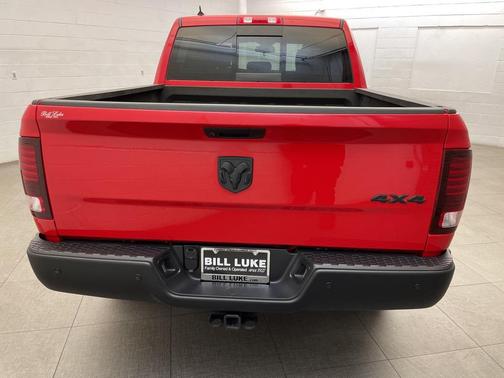 2021 RAM 1500 Classic SLT