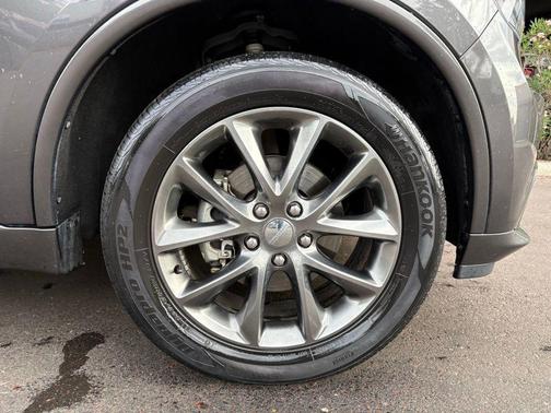 Granite Metallic Clearcoat 2017 Dodge Durango GT