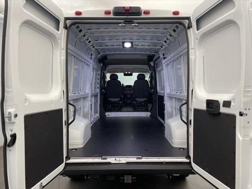2025 RAM ProMaster 2500 Tradesman