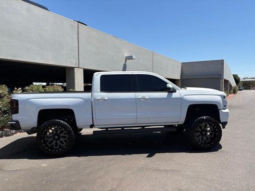 Summit White 2017 Chevrolet Silverado 1500 1LT