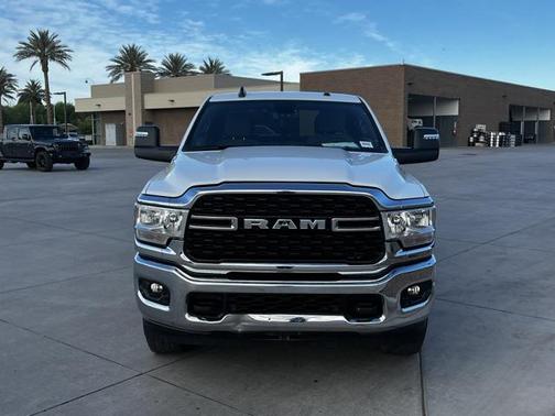 2023 RAM 2500 Big Horn Crew Cab 4x4 6'4' Box