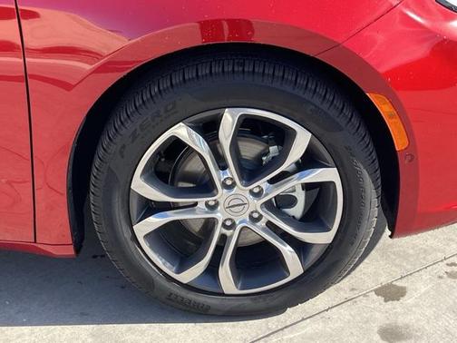 2025 Chrysler Pacifica L