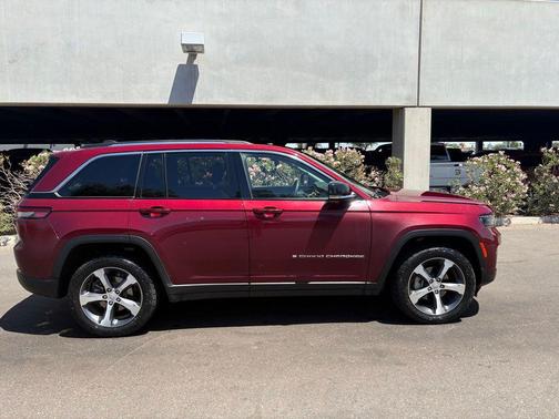 Velvet Red Pearlcoat 2023 Jeep Grand Cherokee Limited