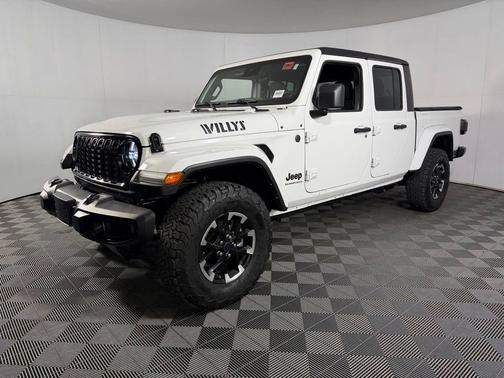 Bright White Clearcoat 2024 Jeep Gladiator Willys