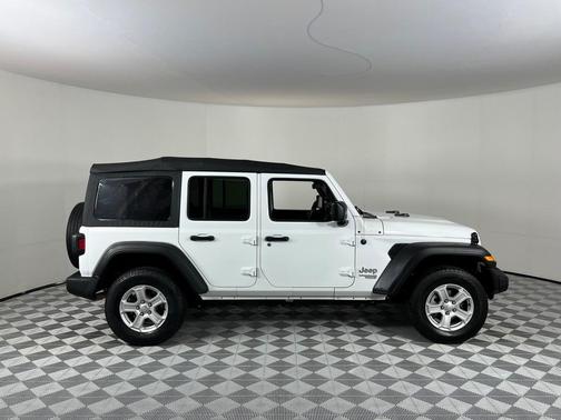 Photo 2 of 55 of 2021 Jeep Wrangler Unlimited Sport