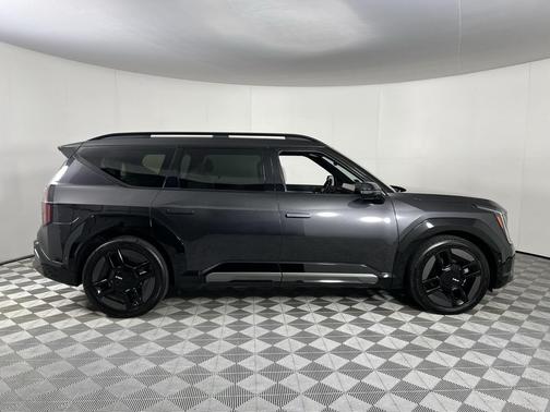 2024 Kia EV9 GT-Line