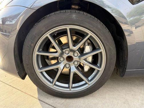 Midnight Silver Metallic 2023 Tesla Model 3 Standard Range