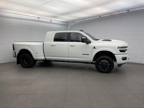 2026 RAM 3500 Limited