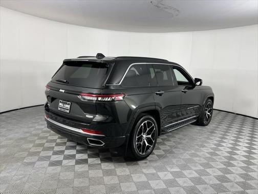 2024 Jeep Grand Cherokee Summit
