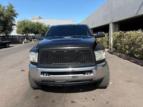 Diamond Black Crystal Pearlcoat 2020 RAM 1500 Laramie