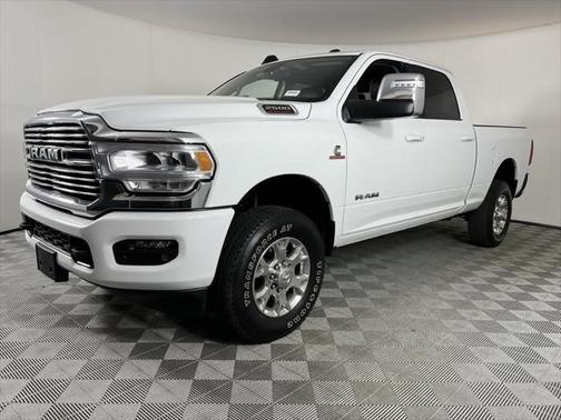 2024 RAM 2500 Laramie Crew Cab 4x4 6'4' Box