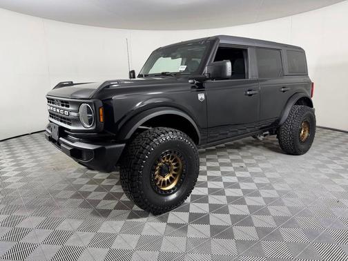 Shadow Black 2025 Ford Bronco Big Bend