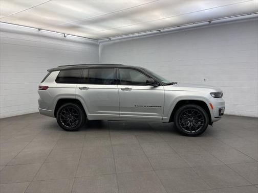 2025 Jeep Grand Cherokee L Summit Reserve