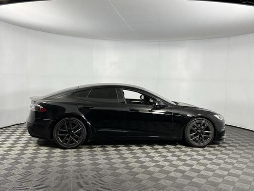 2021 Tesla Model S Plaid