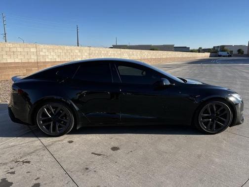 2021 Tesla Model S Plaid