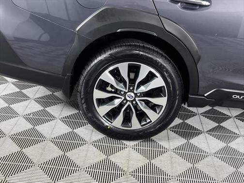 2023 Subaru Outback Touring