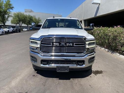 2020 RAM 2500 Laramie Crew Cab 4X4 6'4' Box