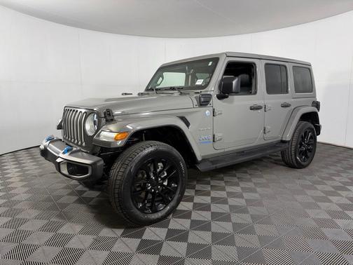 Sting-Gray Clearcoat 2022 Jeep Wrangler Unlimited 4xe Sahara
