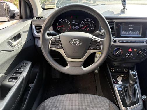 2021 Hyundai Accent SE