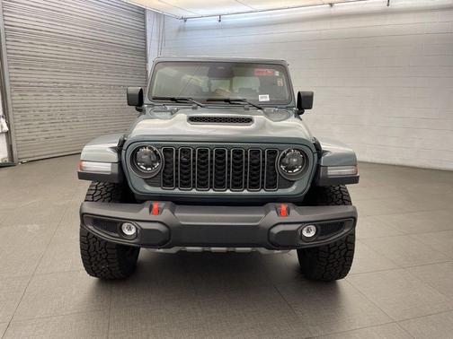 2026 Jeep Gladiator Mojave 4x4