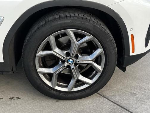 2024 BMW X4 xDrive30i