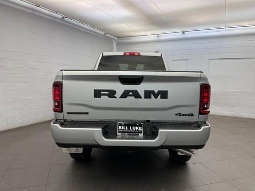 2026 RAM 2500 Big Horn Crew Cab 4x4 6'4' Box