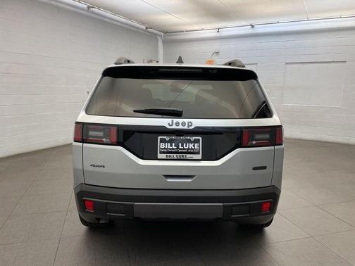 2026 Jeep Cherokee Overland