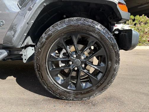 2024 Jeep Gladiator Nighthawk