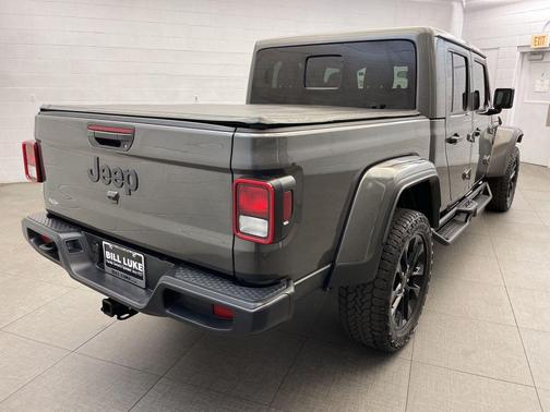 2024 Jeep Gladiator Nighthawk