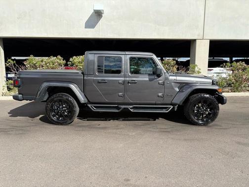 2024 Jeep Gladiator Nighthawk