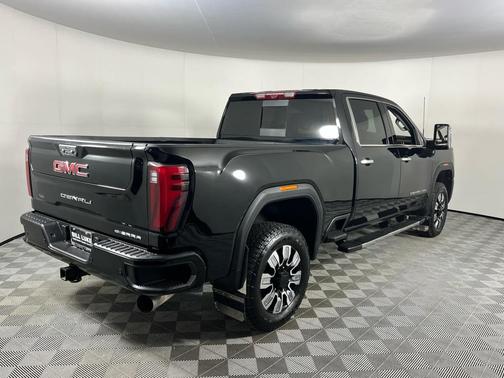 2025 GMC Sierra 3500 Denali