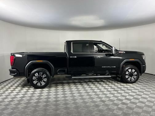2025 GMC Sierra 3500 Denali