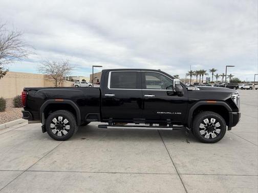 2025 GMC Sierra 3500 Denali