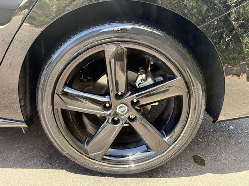 Super Black 2023 Nissan Sentra SR