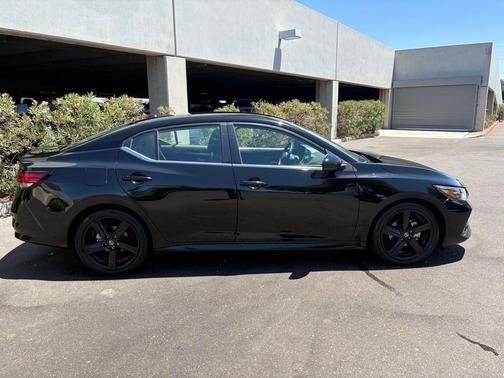 Super Black 2023 Nissan Sentra SR