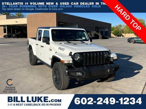 Bright White Clearcoat 2022 Jeep Gladiator Willys 4x4