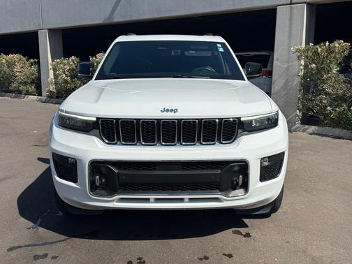 Bright White Clearcoat 2021 Jeep Grand Cherokee L Overland