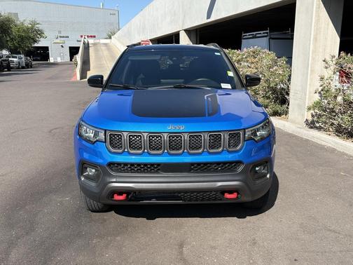 2024 Jeep Compass Trailhawk