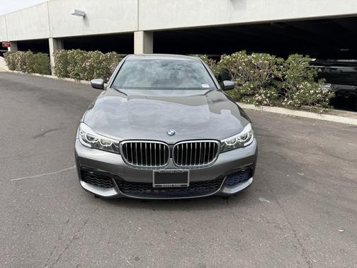 2016 BMW 740 740i