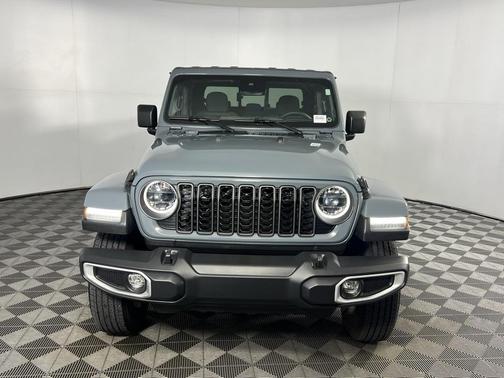 2024 Jeep Gladiator Sport S