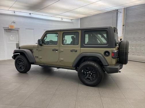 2025 Jeep Wrangler Sport