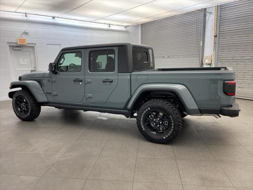 2025 Jeep Gladiator Willys