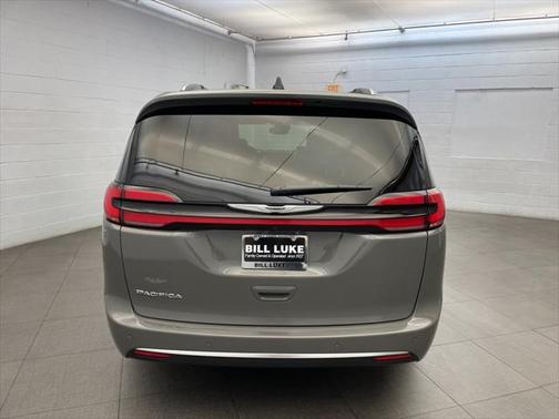 2025 Chrysler Pacifica L