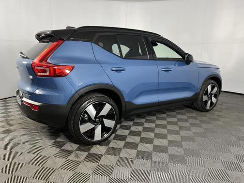 2023 Volvo XC40 Recharge Pure Electric Twin Ultimate