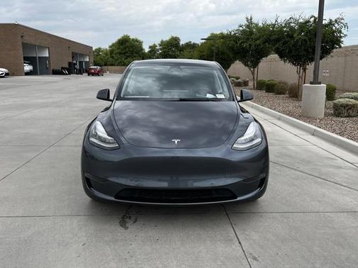 2022 Tesla Model Y Long Range Dual Motor All-Wheel Drive