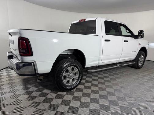 Bright White Clearcoat 2025 RAM 2500 Big Horn Crew Cab 4x4 6'4' Box