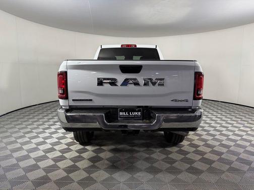 Bright White Clearcoat 2025 RAM 2500 Big Horn Crew Cab 4x4 6'4' Box