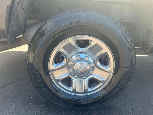 Granite Crystal Metallic Clearcoat 2018 RAM 2500 Tradesman Crew Cab 4x4 6'4' Box