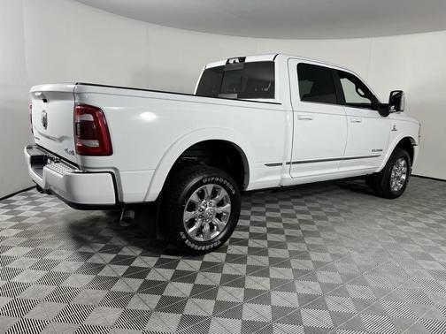 2024 RAM 2500 Limited Crew Cab 4x4 6'4' Box