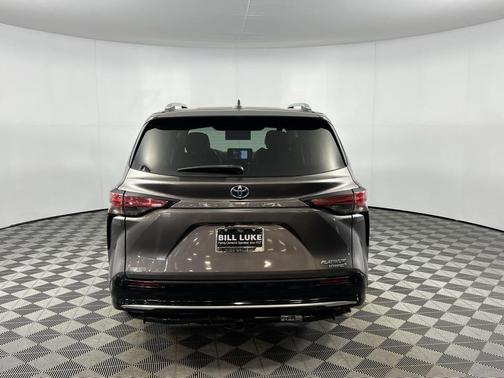 2021 Toyota Sienna Platinum 7 Passenger